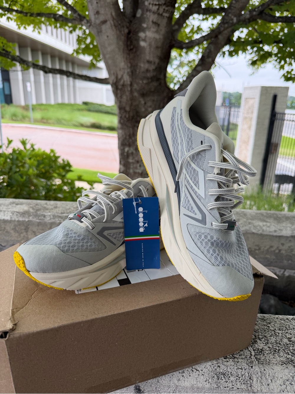 Men's Diadora Lightweight Running Shoes - Italian